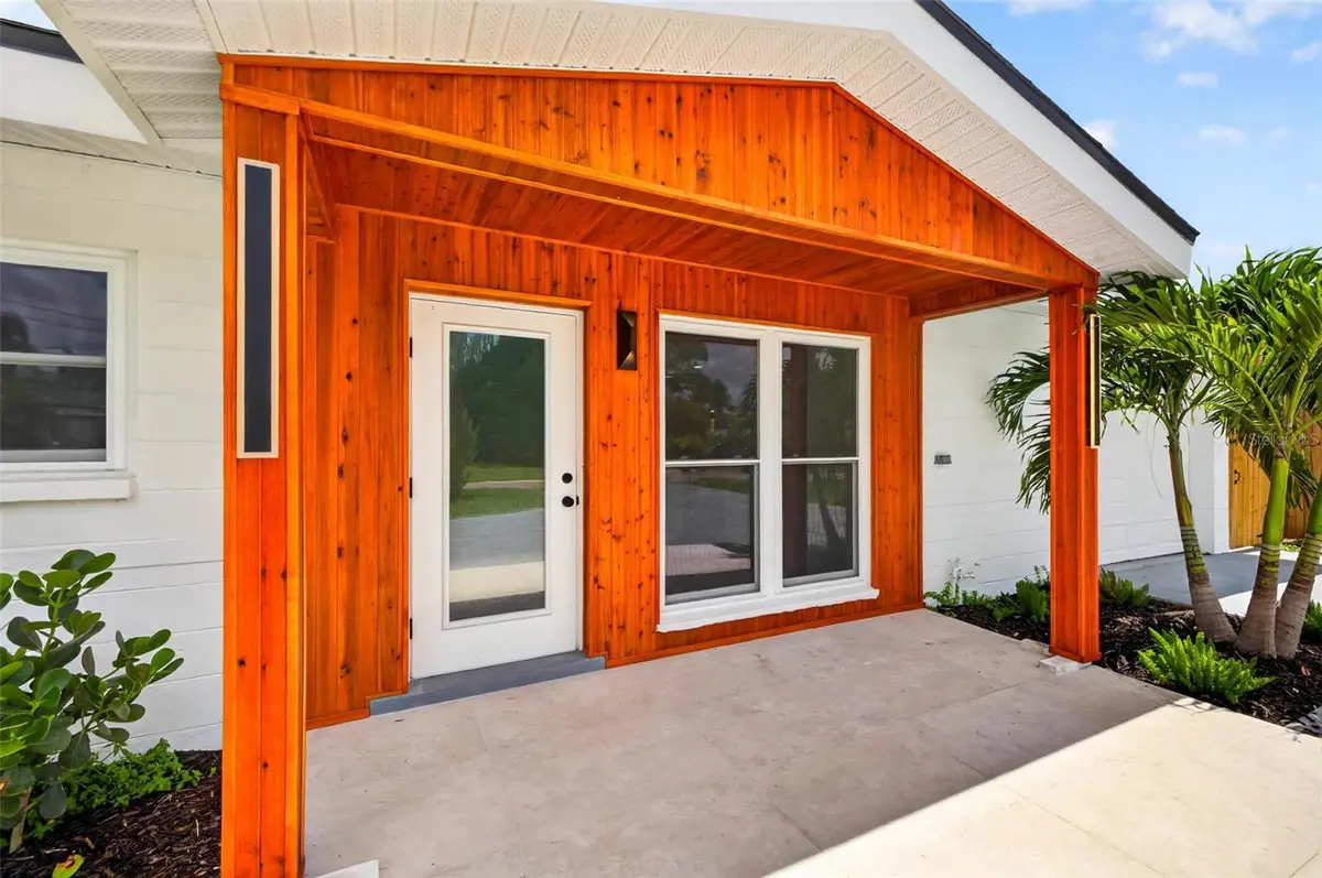 1524 Carson Circle Ne, Saint Petersburg, FL 33703 - #1