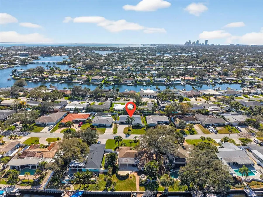 1122 45th Avenue Ne, Saint Petersburg, FL 33703 - #3