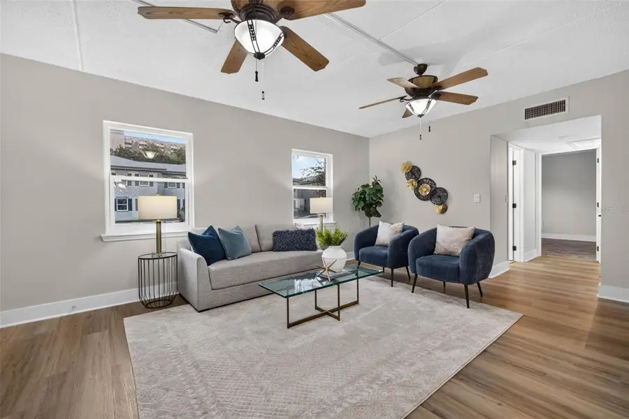 1190 Rue Des Chateaux #1A, Saint Petersburg, FL 33707 - #3