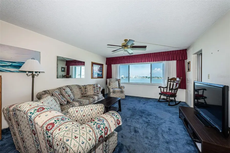 4750 Cove Circle #905, Saint Petersburg, FL 33708 - #3