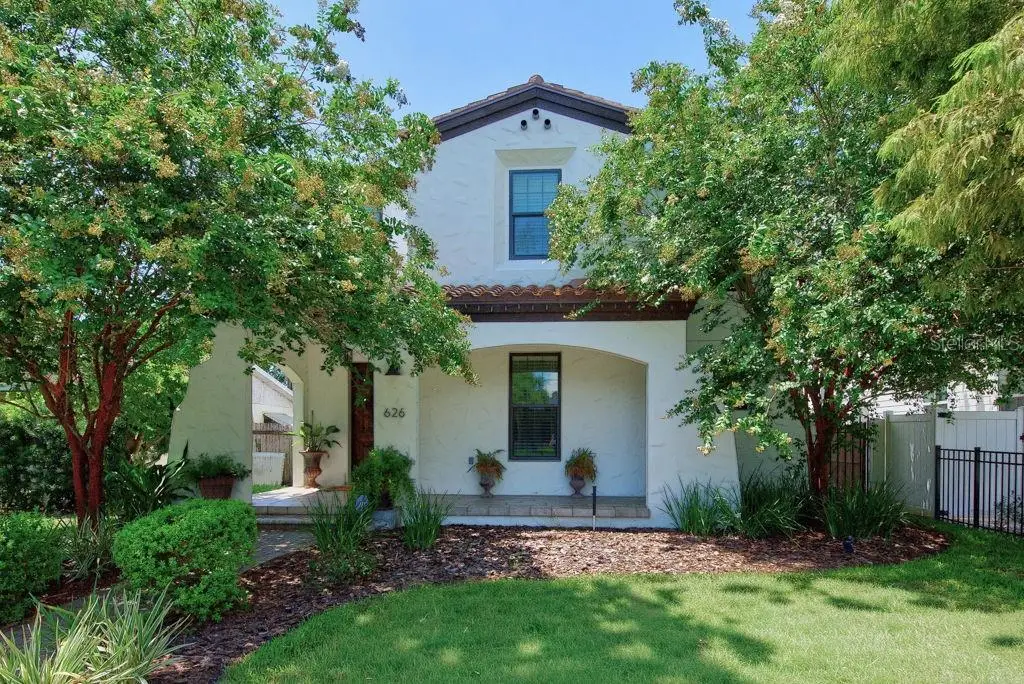 626 35th Avenue N, Saint Petersburg, FL 33704 - #1