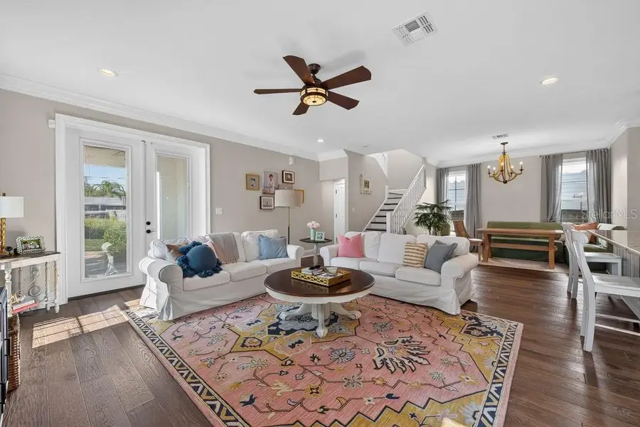 626 35th Avenue N, Saint Petersburg, FL 33704 - #3