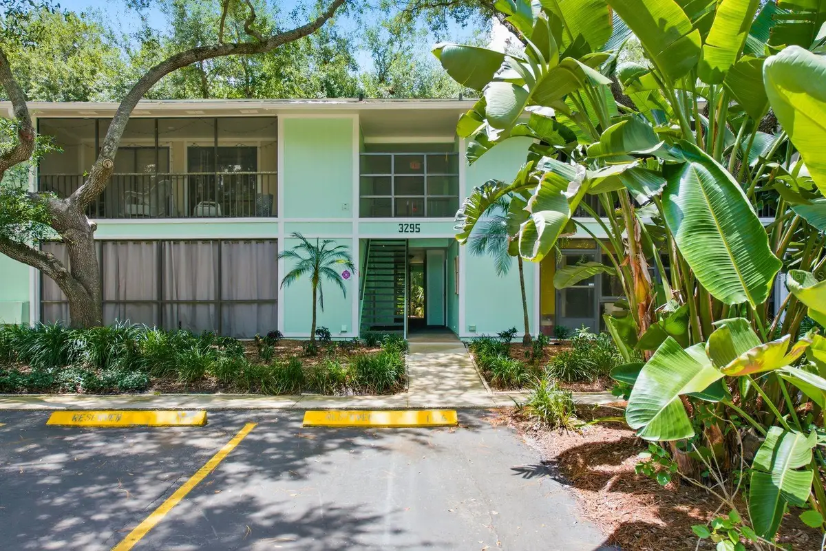 3295 Fox Chase Circle N #207, Palm Harbor, FL 34683 - #1