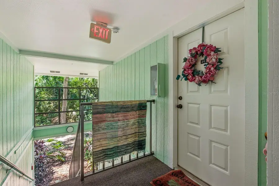 3295 Fox Chase Circle N #207, Palm Harbor, FL 34683 - #3