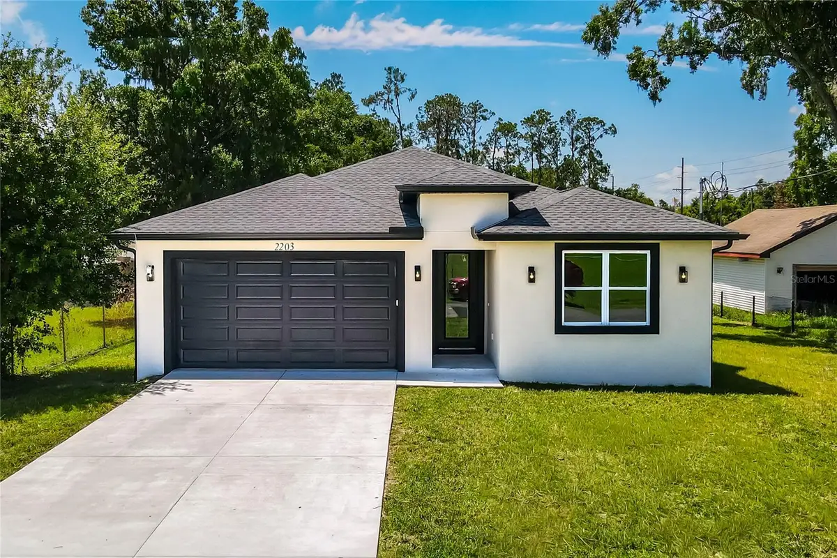 2203 W Lowry Avenue, Plant City, FL 33563 - #1