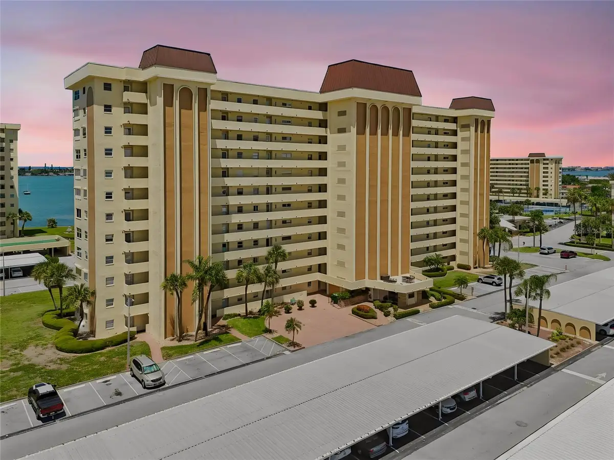 4575 Cove Circle #101, Saint Petersburg, FL 33708 - #1