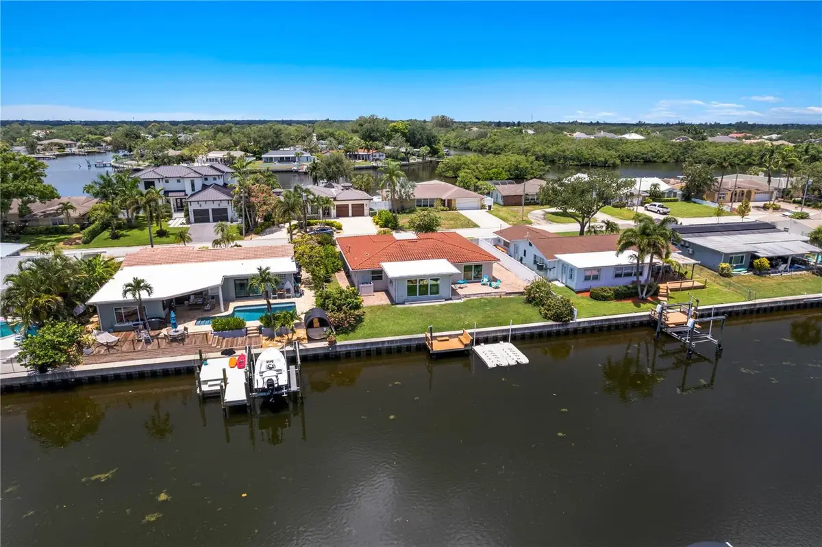 4425 13th Way Ne, Saint Petersburg, FL 33703 - #1