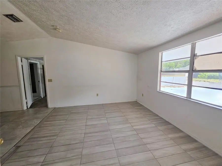 4037 Las Vegas Drive, New Port Richey, FL 34653 - #3