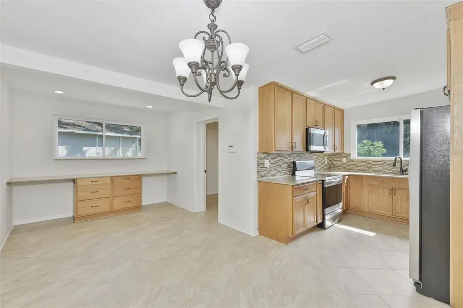 704 E River Drive, Tampa, FL 33617 - #3
