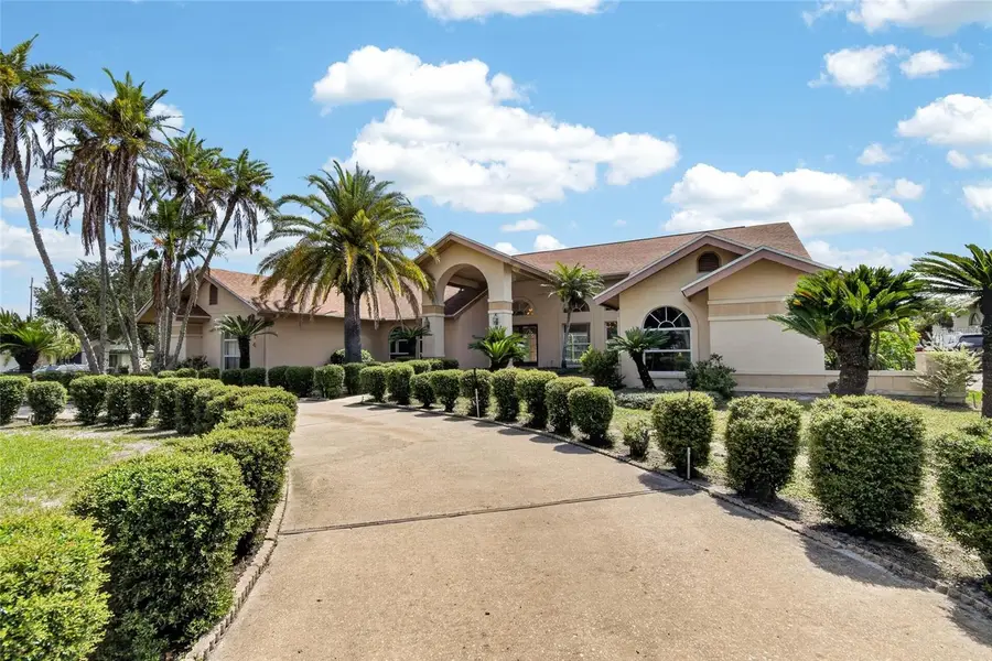 2714 Pine Club Drive, Plant City, FL 33566 - #2