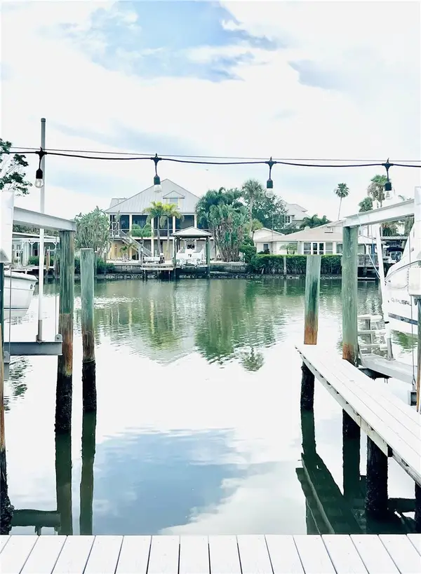 300 Venetian Drive #2, CLEARWATER, FL 33755