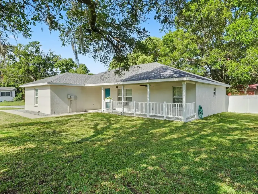 410 NE 12th Avenue, Mulberry, FL 33860 - #2