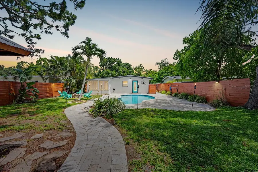 860 86th Avenue N, Saint Petersburg, FL 33702 - #3
