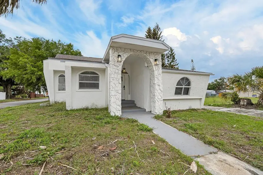 800 N Church Avenue, Mulberry, FL 33860 - #2