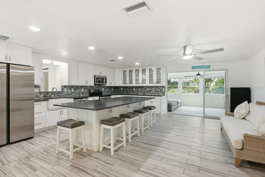 601 Shore Drive E, Oldsmar, FL 34677 - #3