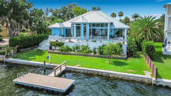 838 SW Kings Bay Drive, CRYSTAL RIVER, FL 34429