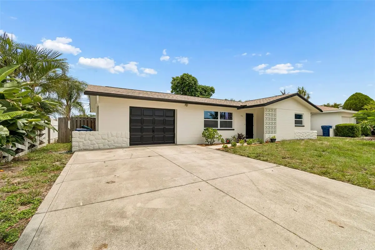 11555 63rd Avenue, Seminole, FL 33772 - #1