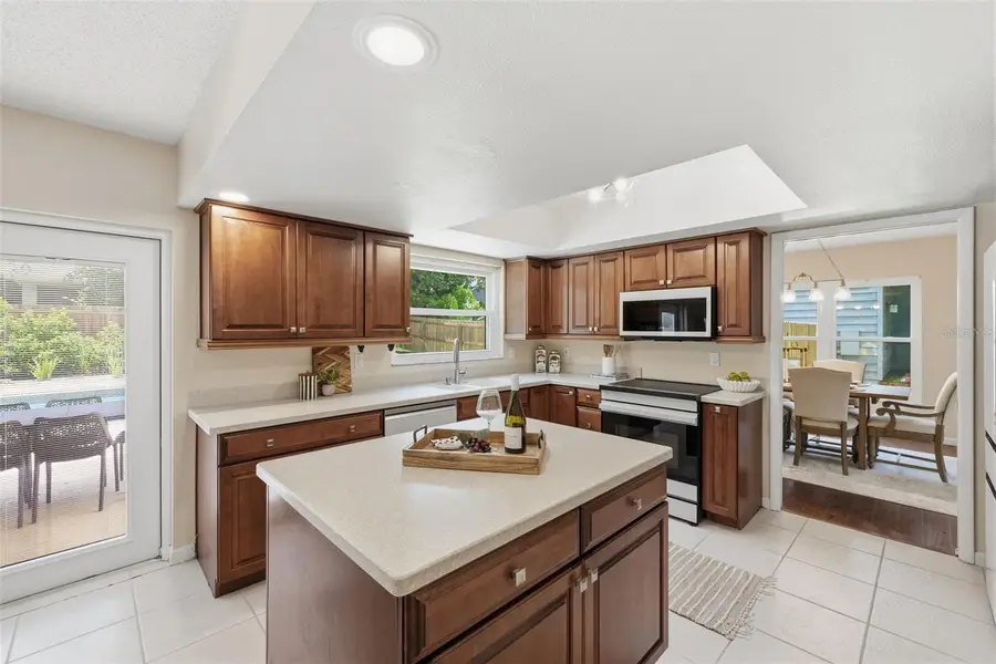 11007 Theresa Arbor Drive, Tampa, FL 33617 - #3