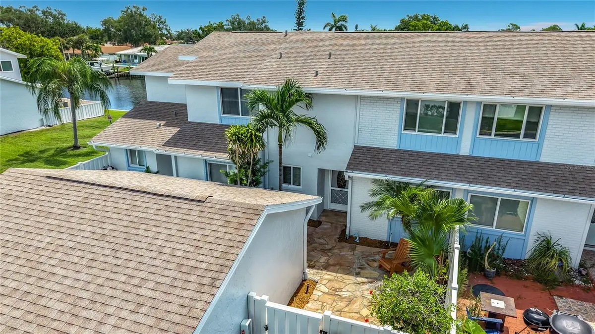 6537 Cape Hatteras Way Ne #2, Saint Petersburg, FL 33702 - #1