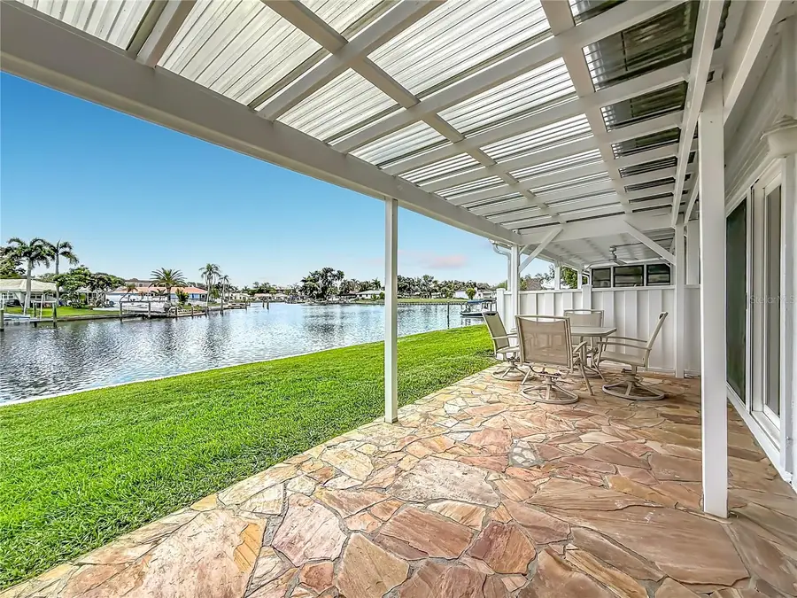 6537 Cape Hatteras Way Ne #2, Saint Petersburg, FL 33702 - #3