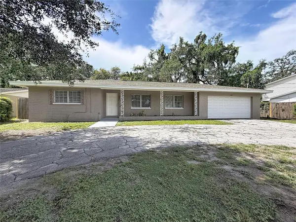 7123 Woodfield Drive, TAMPA, FL 33617