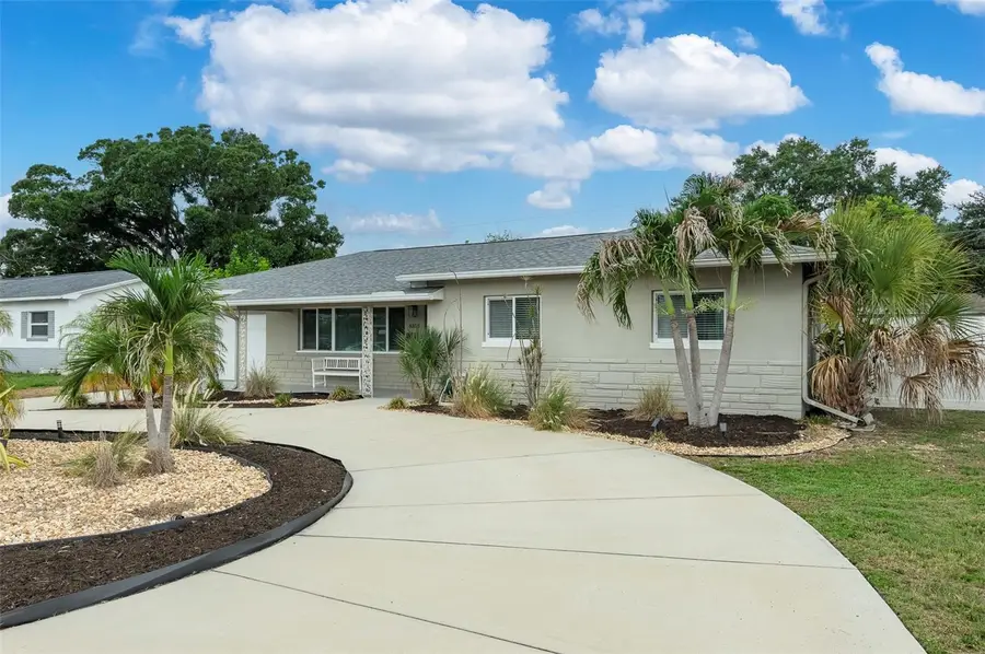 6355 23rd Avenue N, Saint Petersburg, FL 33710 - #2