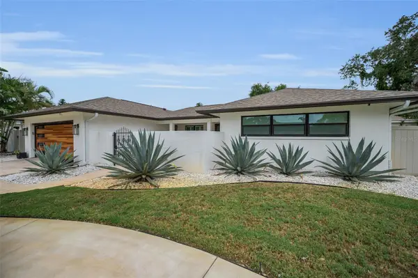14516 Bay Hills Drive, LARGO, FL 33774