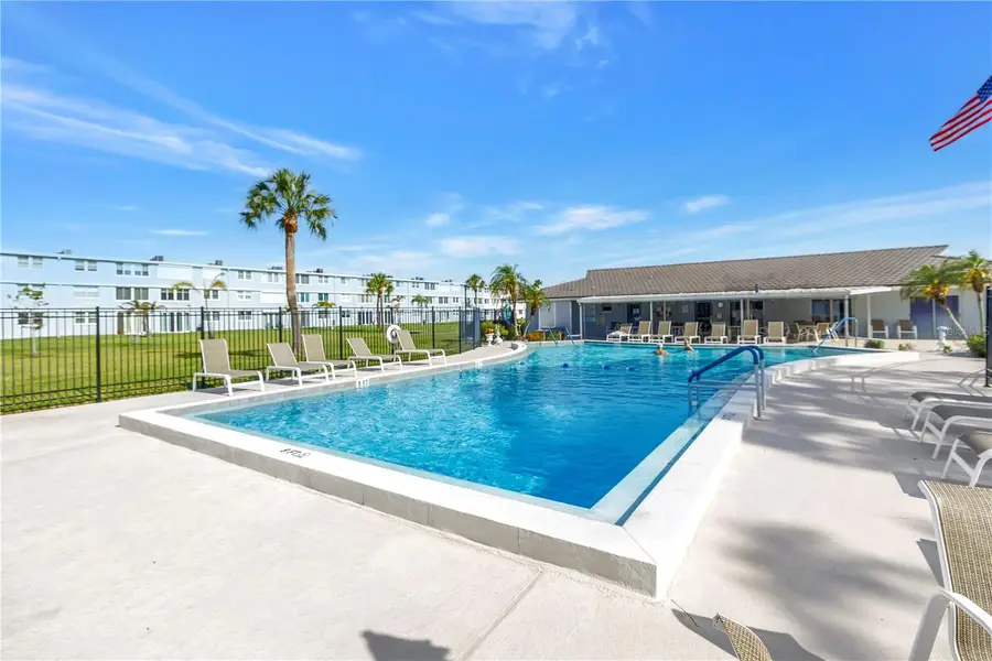 4715 Bay Street Ne #320, Saint Petersburg, FL 33703 - #2