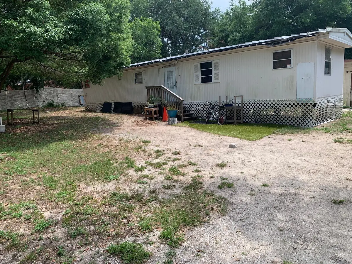 10803 Tuckaway Drive, Thonotosassa, FL 33592 - #1