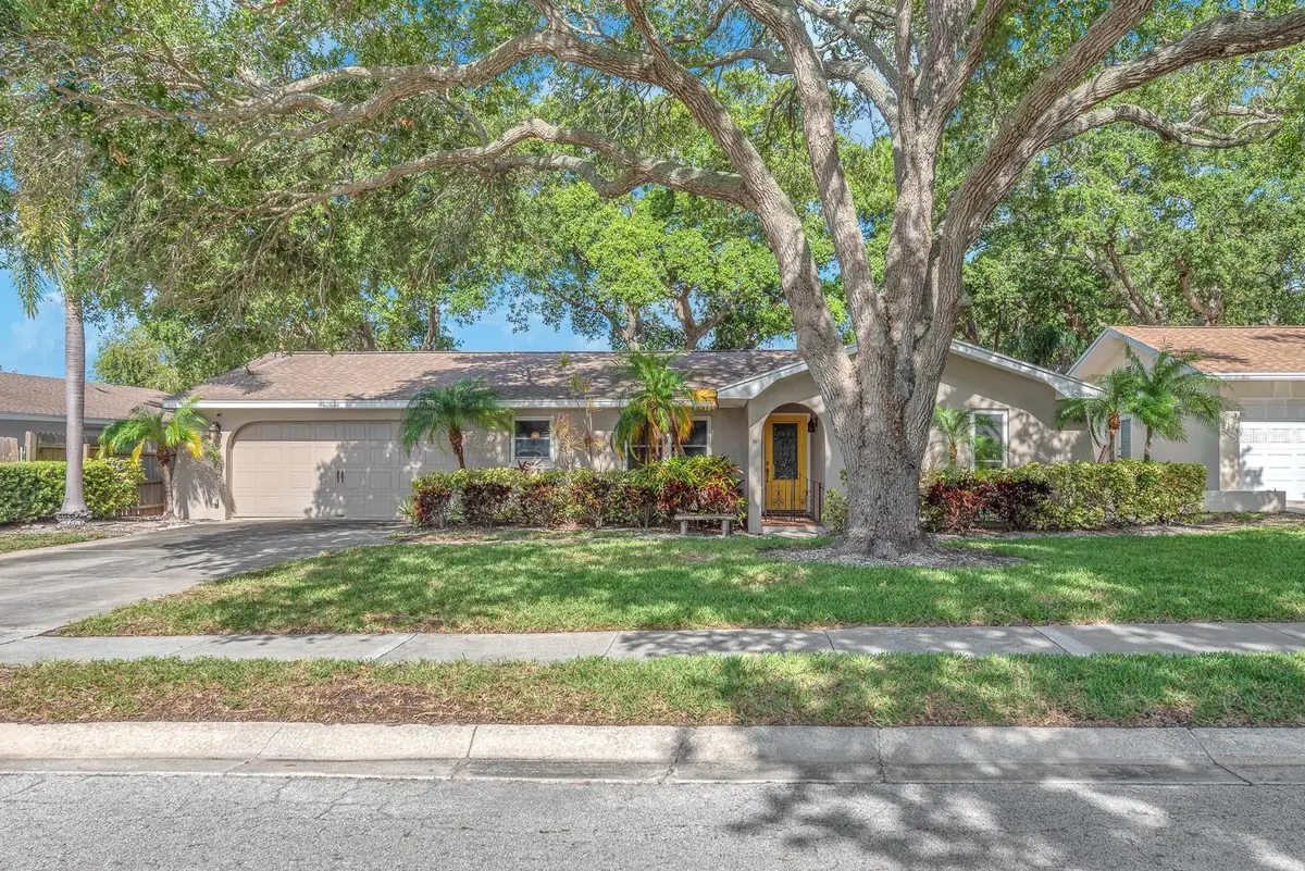 11081 143rd Street, Largo, FL 33774 - #1