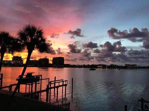 210 Dolphin Point #C, CLEARWATER BEACH, FL 33767