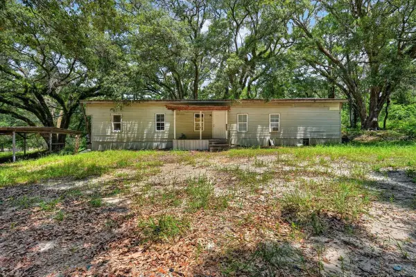 130 Windy Hills Road, HAWTHORNE, FL 32640