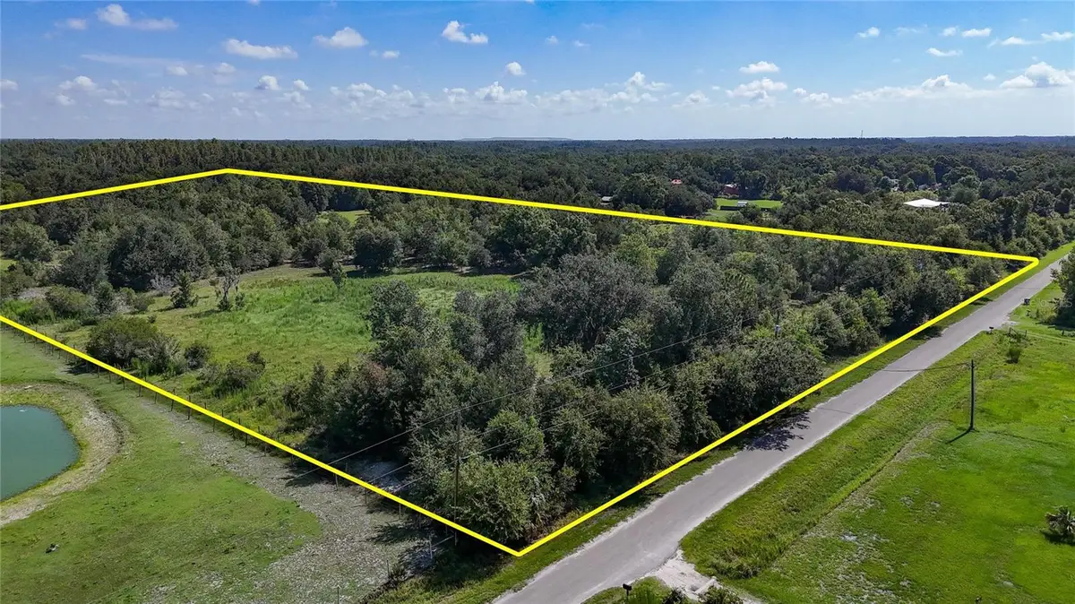 Red Hawk Lane, Plant City, FL 33565 - #1