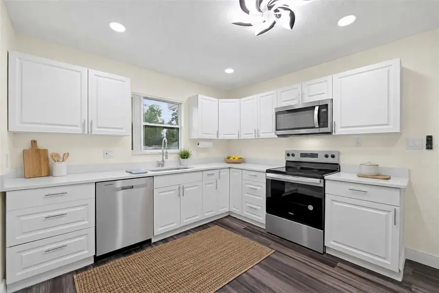 9402 N 12th St, Tampa, FL 33612 - #2