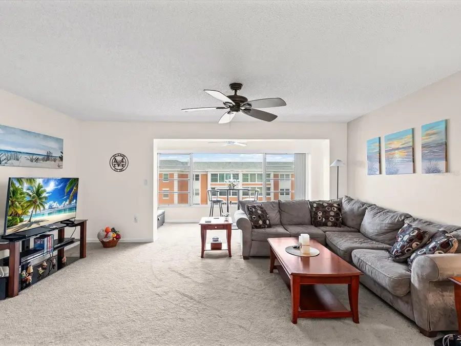 6800 20th Avenue N #503, Saint Petersburg, FL 33710 - #3