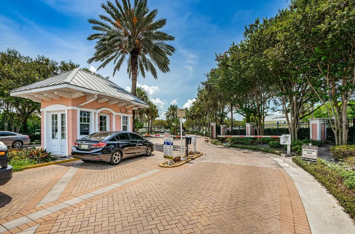 5215 Coquina Key Drive Se #B, Saint Petersburg, FL 33705 - #1