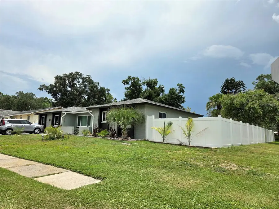 2245 Elizabeth Drive, Brandon, FL 33510 - #3