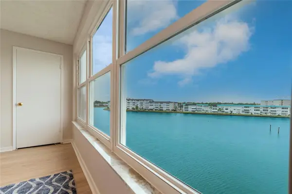 5925 Shore Boulevard S #405, GULFPORT, FL 33707