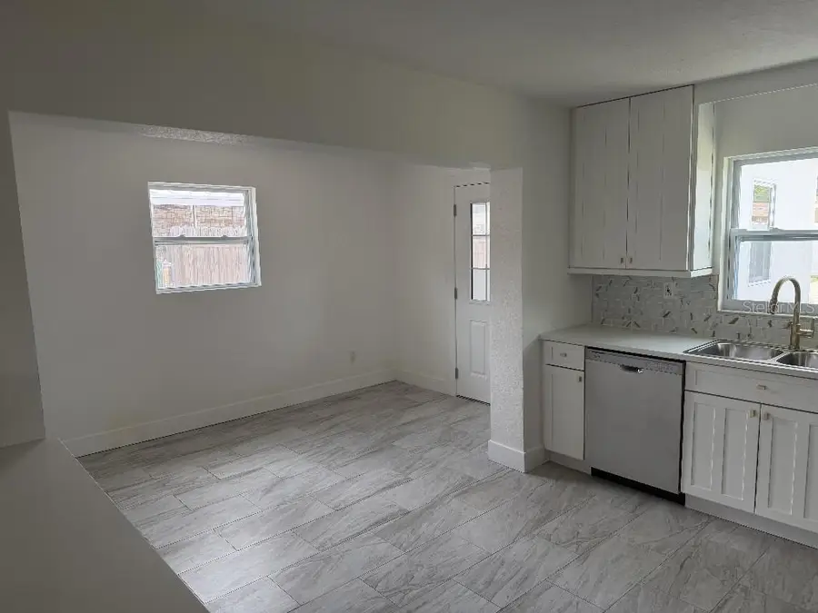 632 89th Avenue N, Saint Petersburg, FL 33702 - #2