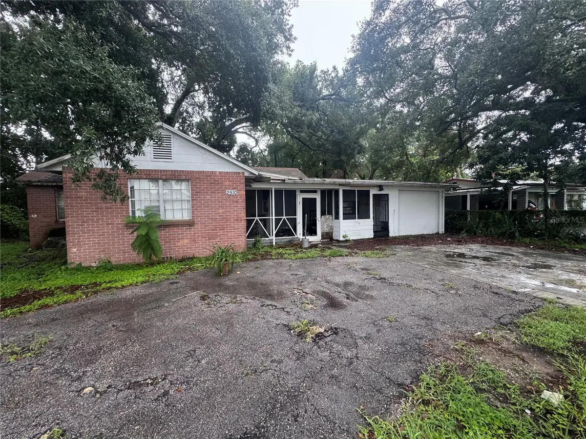 2510 W Henry Avenue, Tampa, FL 33614 - #1