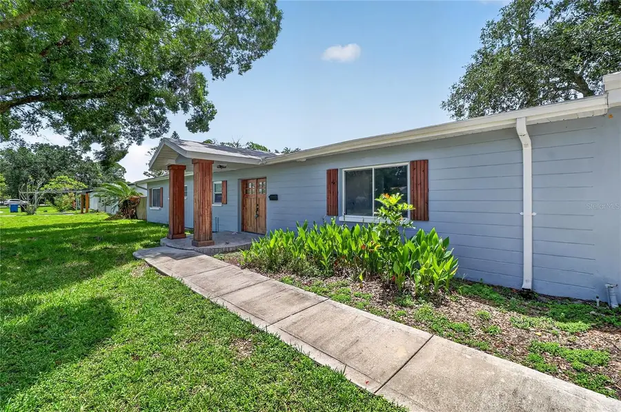 120 81st Avenue Ne, Saint Petersburg, FL 33702 - #2
