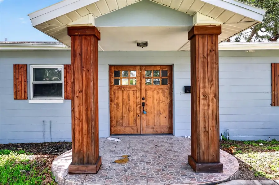 120 81st Avenue Ne, Saint Petersburg, FL 33702 - #3