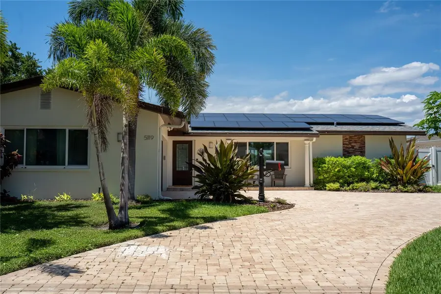 5119 Venetian Boulevard Ne, Saint Petersburg, FL 33703 - #2