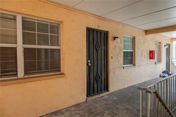 4718 Joseph Court #220, TAMPA, FL 33614