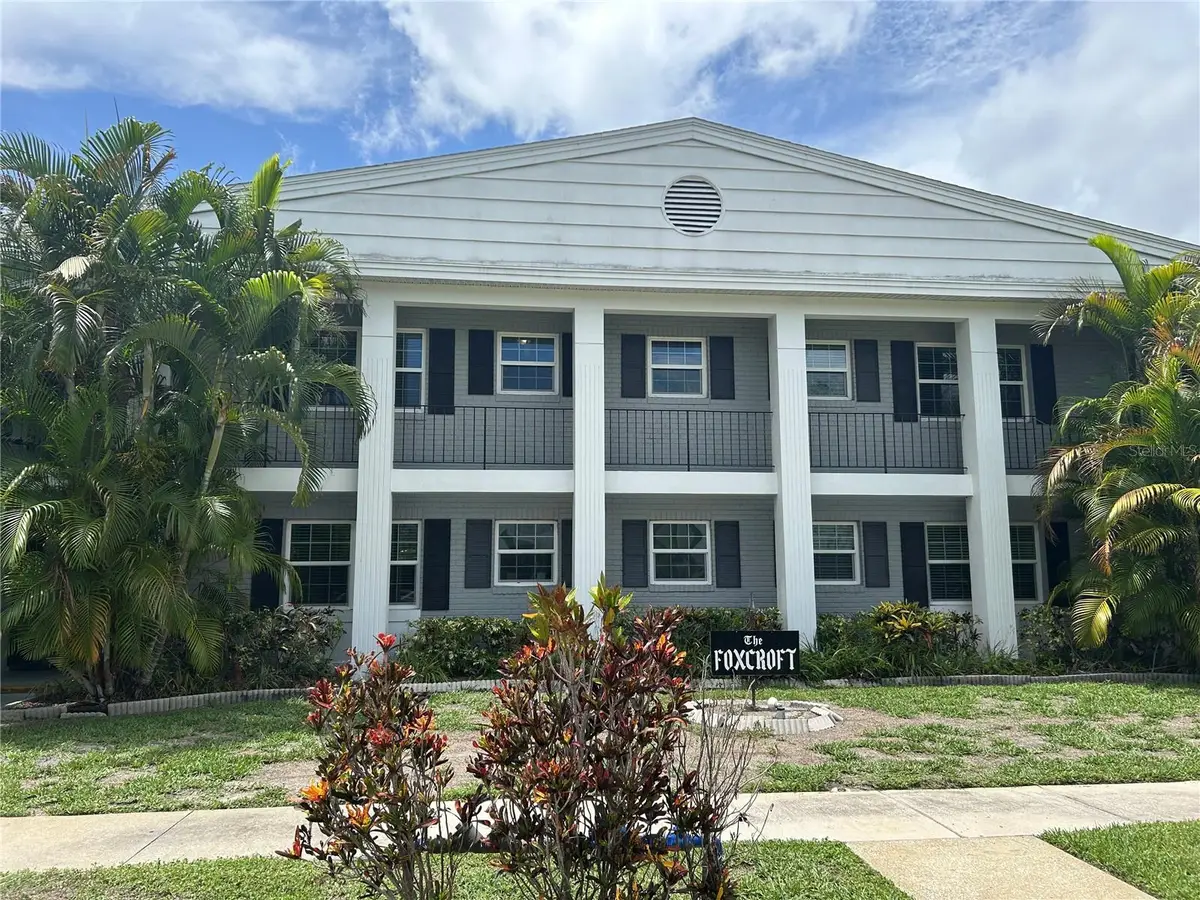 300 35th Avenue N #F8, Saint Petersburg, FL 33704 - #1