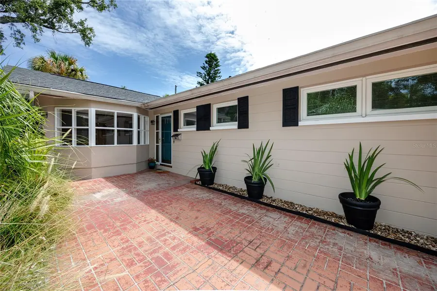 8161 22nd Avenue N, Saint Petersburg, FL 33710 - #3