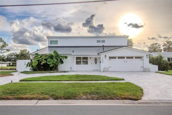 5400 Denver Street Ne, ST PETERSBURG, FL 33703
