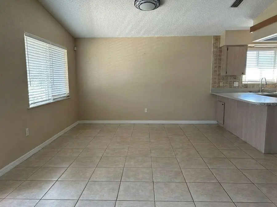 1783 Maryland Avenue Ne, Saint Petersburg, FL 33703 - #3