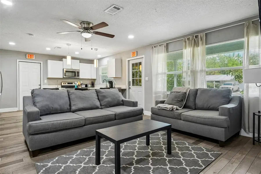 520 Fairfax Lane, Apollo Beach, FL 33572 - #2