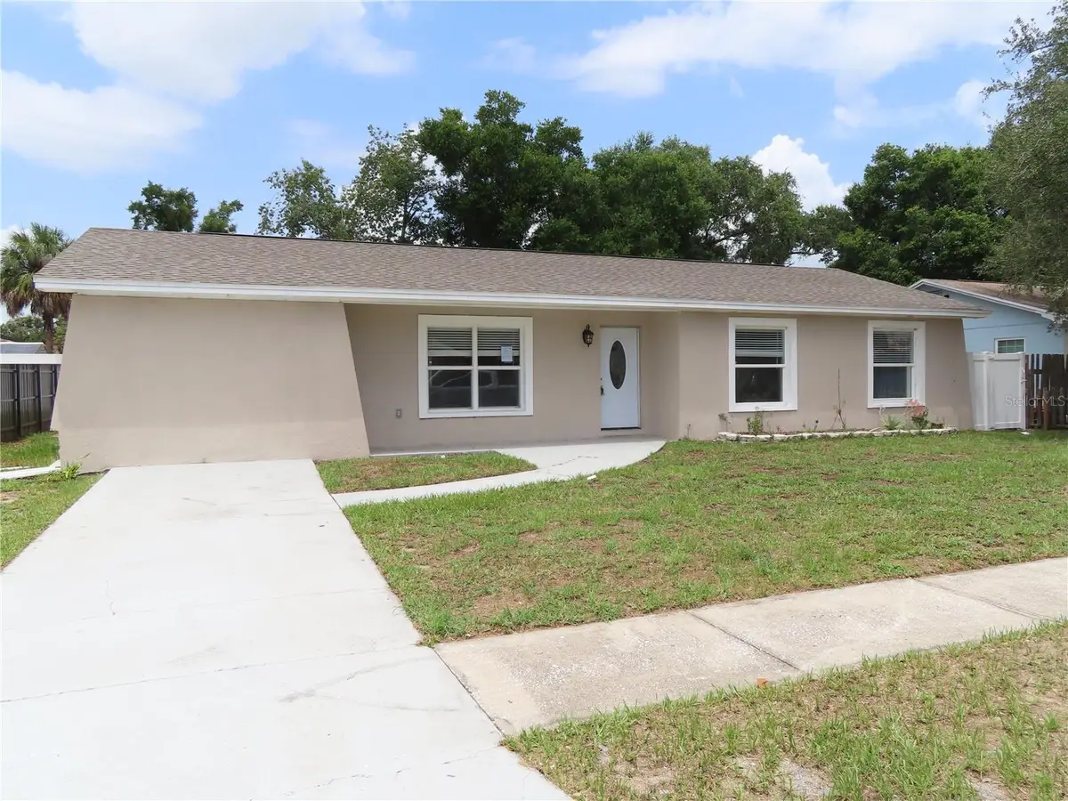1215 Windsor Circle, Brandon, FL 33510 - #1